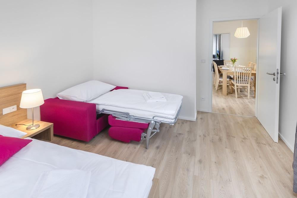 Downtown Suites Belohorska Praga Esterno foto