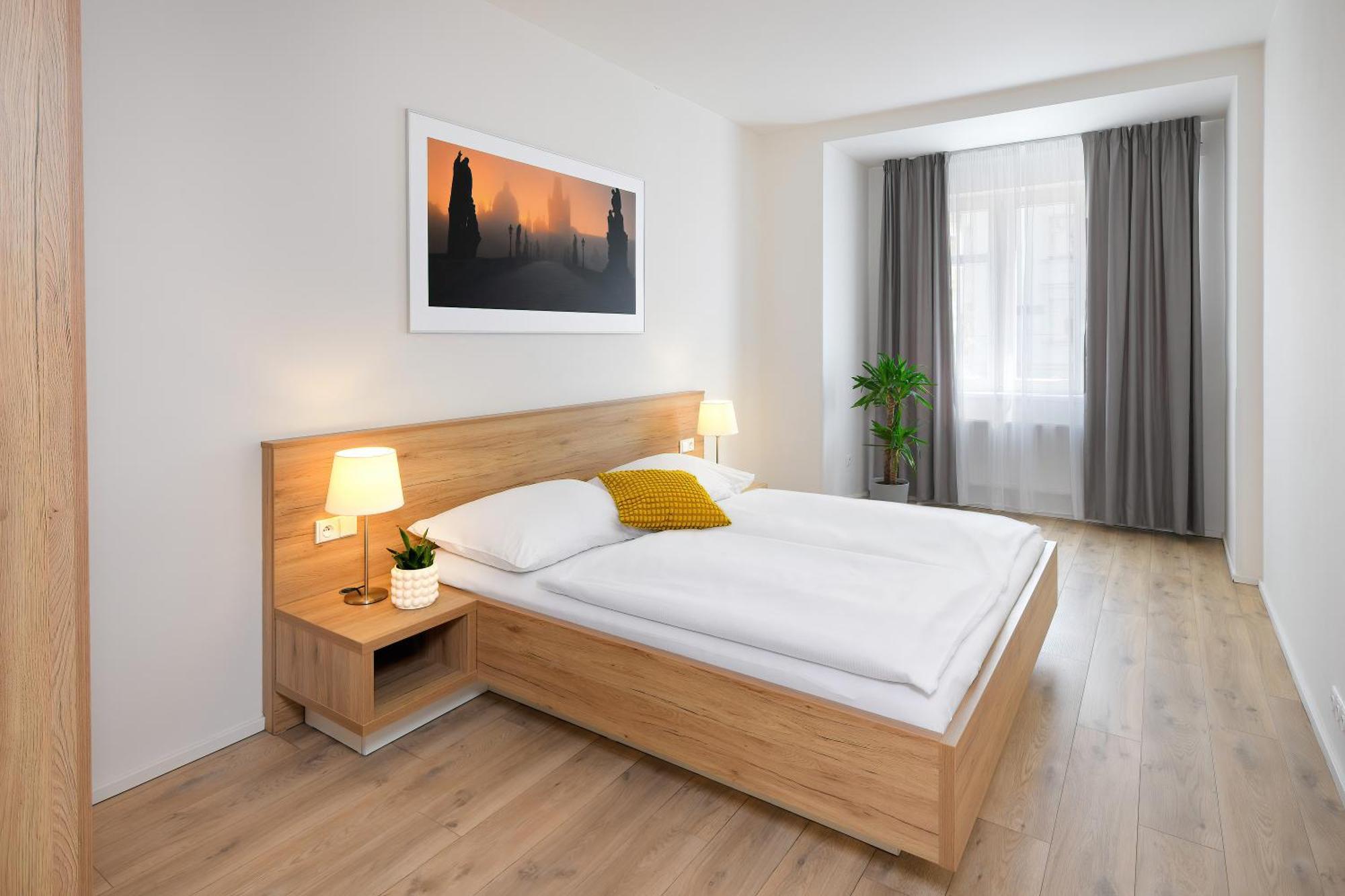 Downtown Suites Belohorska Praga Esterno foto