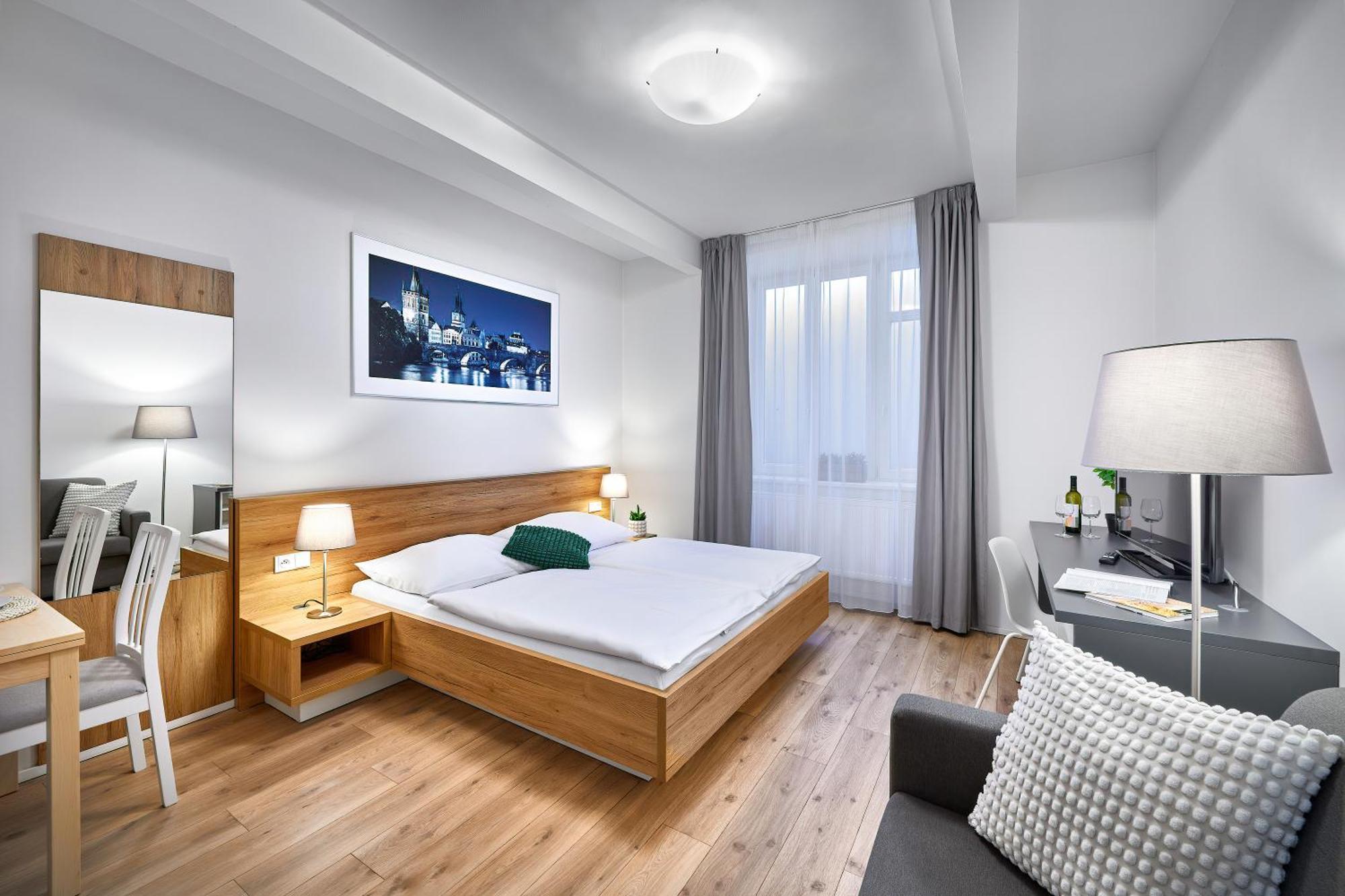 Downtown Suites Belohorska Praga Esterno foto