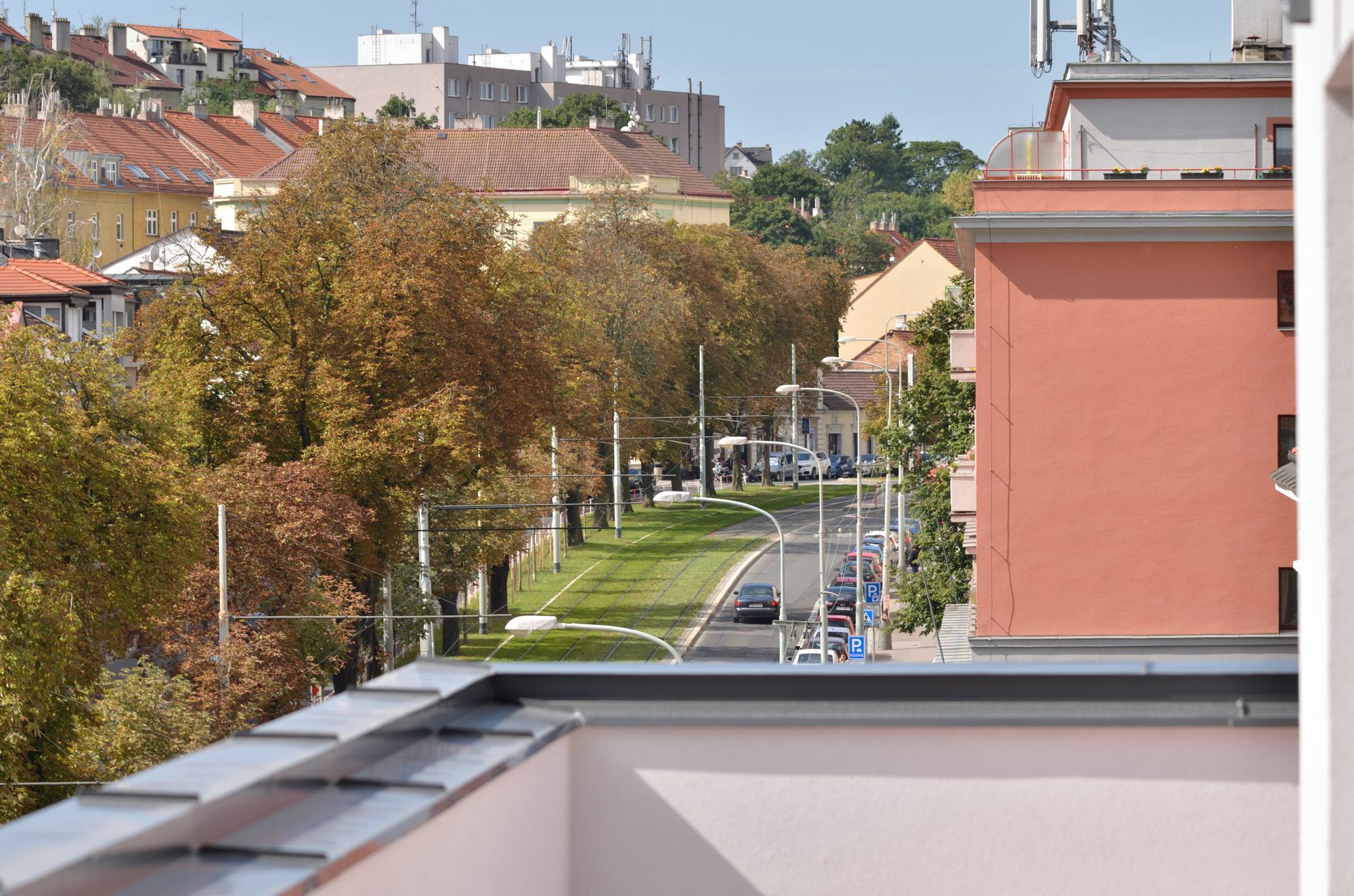 Downtown Suites Belohorska Praga Esterno foto